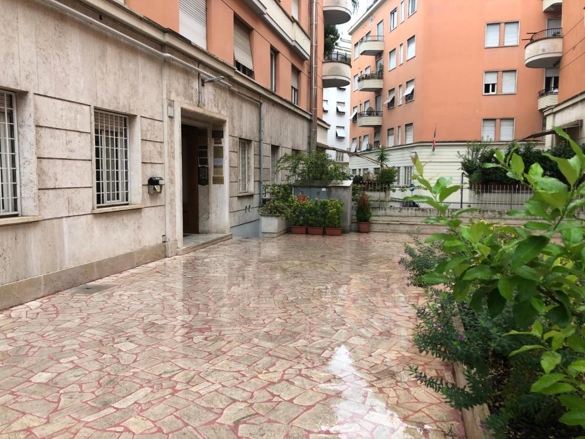 Hotel Edomus Roma Exterior foto